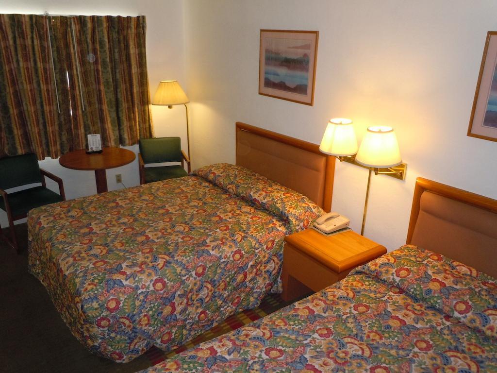 Value Inn Fallon Quarto foto